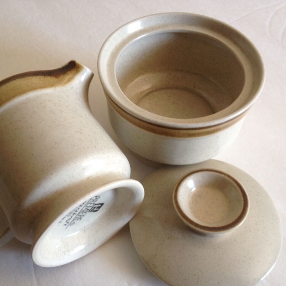 Wild Strawberry Hallkraft Mikasa PottersKraft Cream & sugar bowl Stoneware Japan - Picture 4 of 5